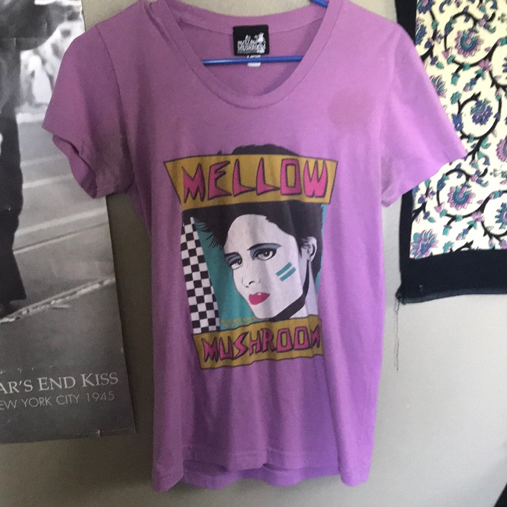 Vintage mellow mushroom tee